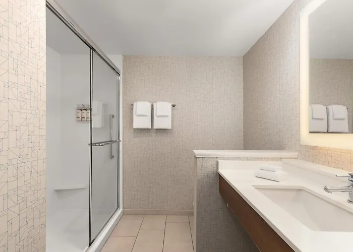 Holiday Inn Express & Suites - Staunton By Ihg